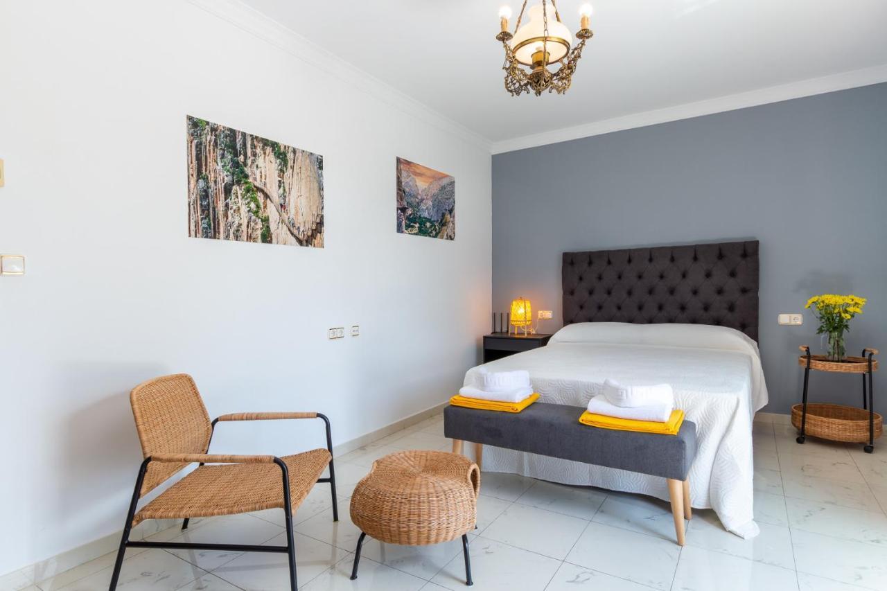 Finca Puerto Ermita - Cerca Malaga 20Km - Pizarra Eksteriør billede
