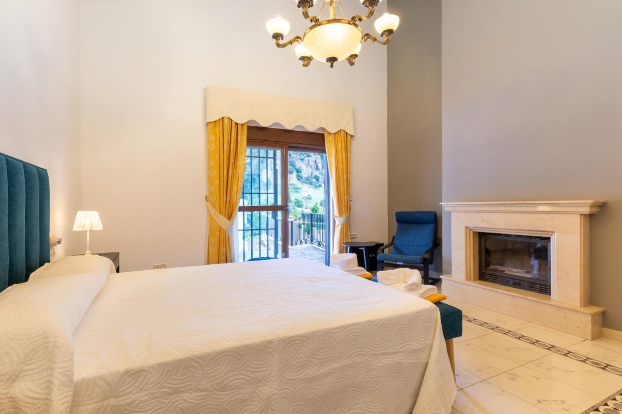 Finca Puerto Ermita - Cerca Malaga 20Km - Pizarra Eksteriør billede