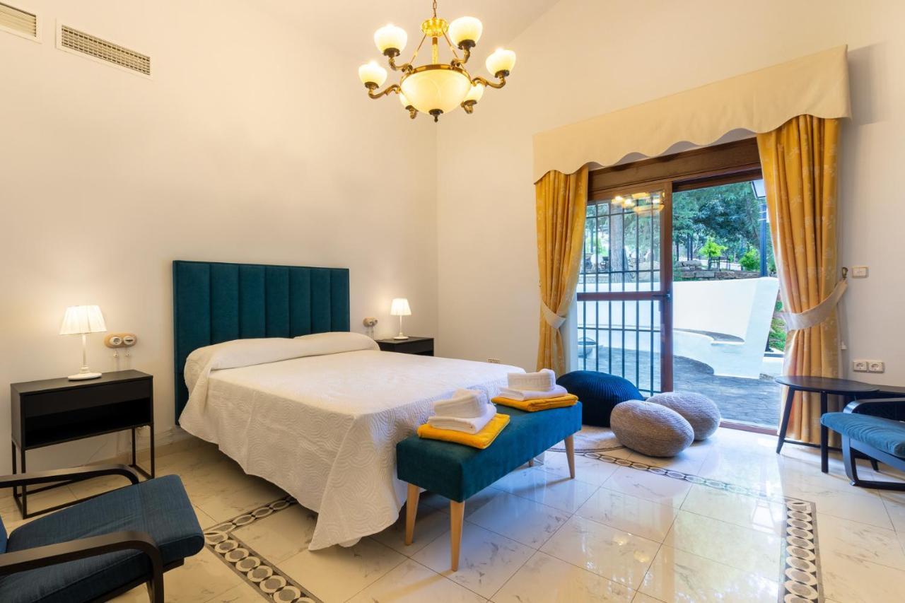 Finca Puerto Ermita - Cerca Malaga 20Km - Pizarra Eksteriør billede