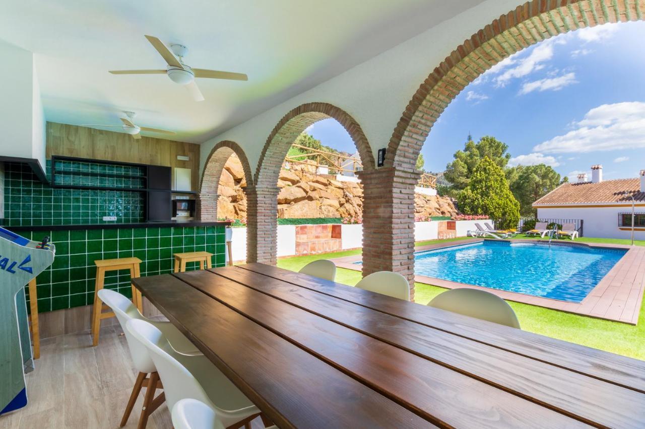 Finca Puerto Ermita - Cerca Malaga 20Km - Pizarra Eksteriør billede